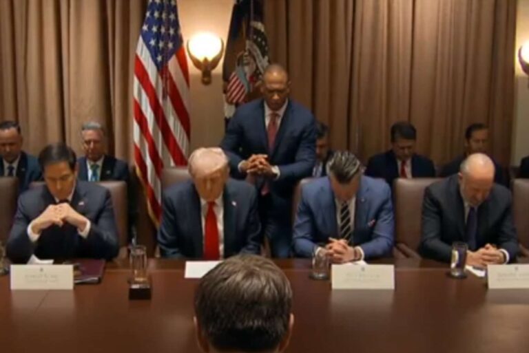 Top Of The Week: Trump's First Cabinet Meeting Prayer: "thank