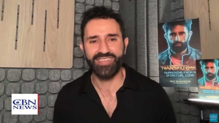 Hollywood Actor "devil Attack", "unusual" God Shocks Him With Belief