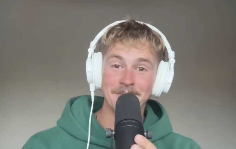 Forest Frank writes a worship song inspired by David Clauder’s broken feet – and Clauder responds Forest frank writes a worship song inspired by david clauder's