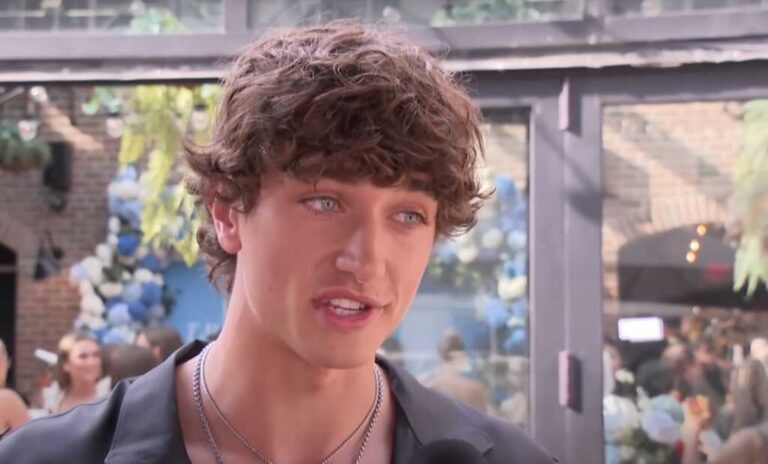 “You can’t be a warm Christian” – Facewire "you can't be a warm christian" facewire