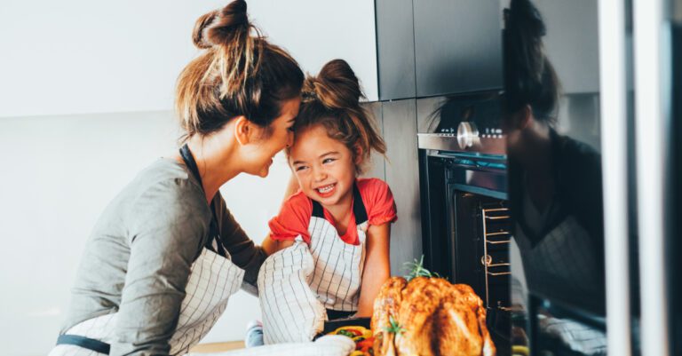 30 fun ways to involve kids this thanksgiving