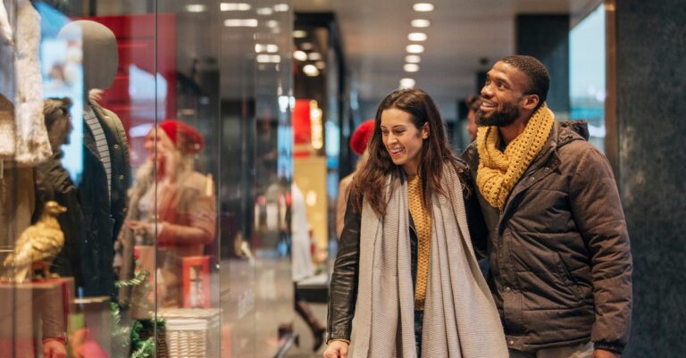 10 ideas for date night this holiday season