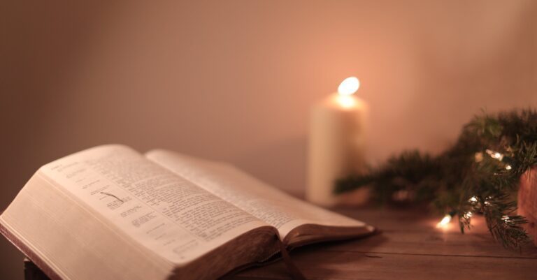 3 reasons to open to god's word this advent