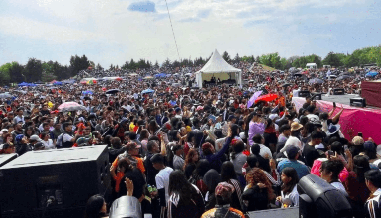 Nick vujicic and redimi2 headline unifest festival promoting faith and