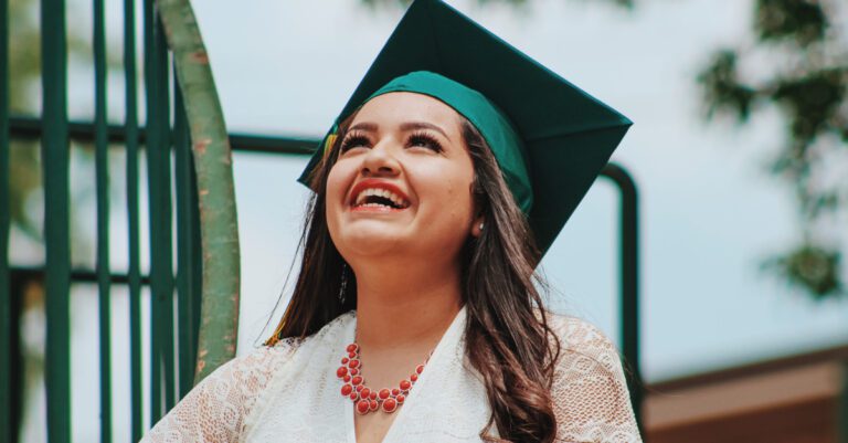 10 bible verses every graduation girl needs